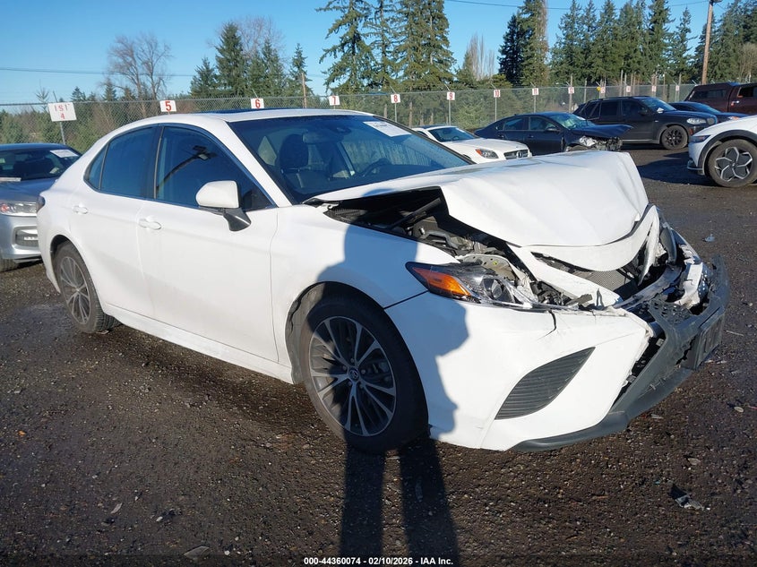 TOYOTA CAMRY SE 2019