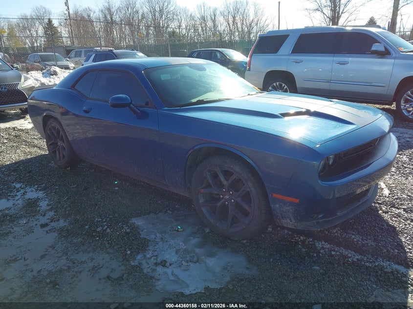 2020 Dodge Challenger Sxt