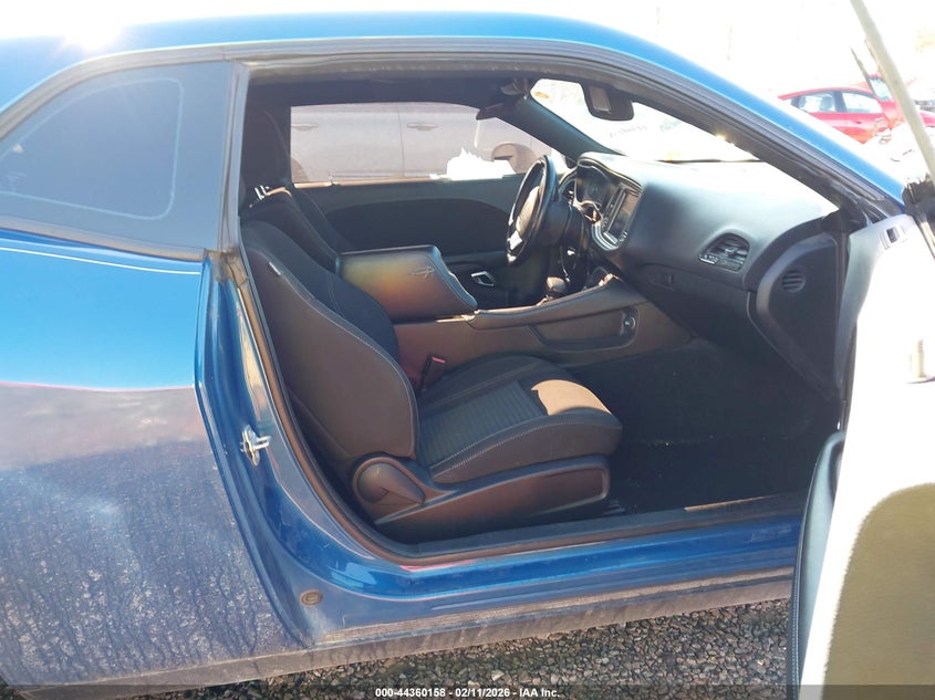 2020 Dodge Challenger Sxt