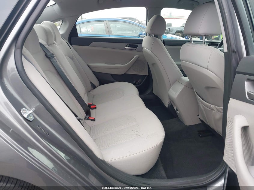 VIN 5NPE24AFXKH732149 2019 HYUNDAI SONATA SE