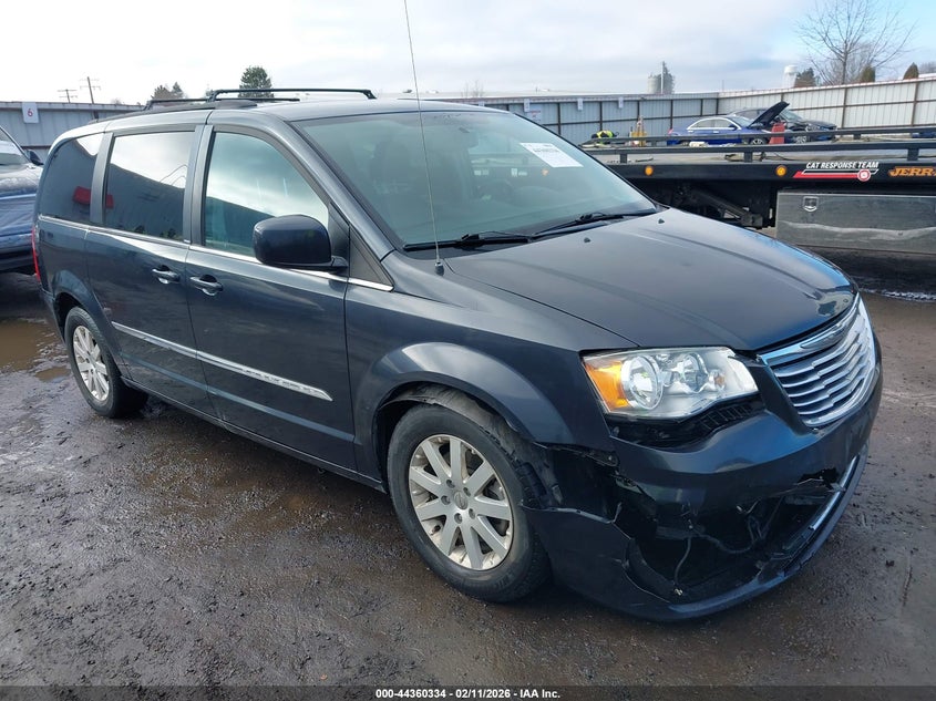 2013 Chrysler Town & Country Touring