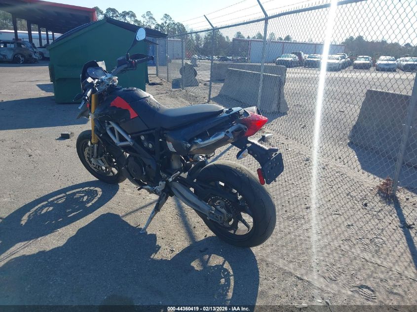 2014 Aprilia Dorsoduro 750