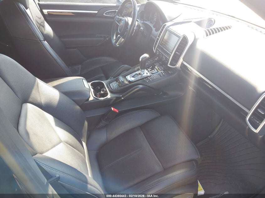 2016 Porsche Cayenne E-Hybrid S