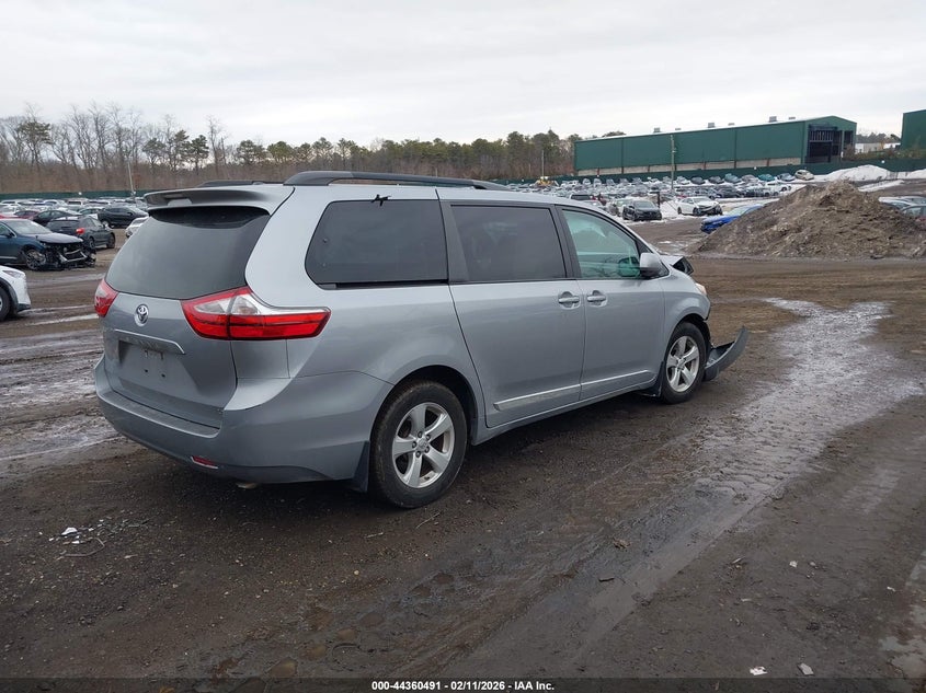 2017 Toyota Sienna Le 8 Passenger