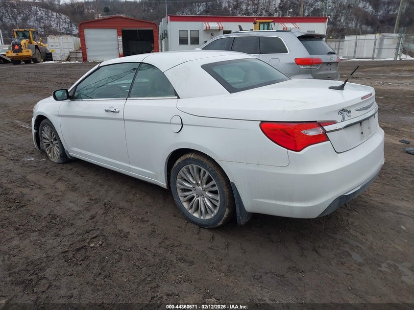 2011 Chrysler 200 Limited