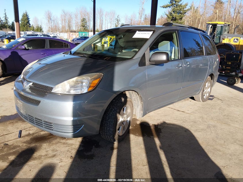 2005 Toyota Sienna Le