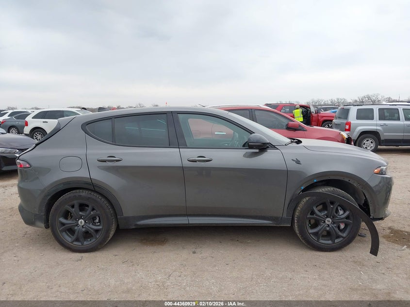 2024 Dodge Hornet R/T Plus Eawd VIN: ZACPDFDW3R3A18883 Lot: 44360929