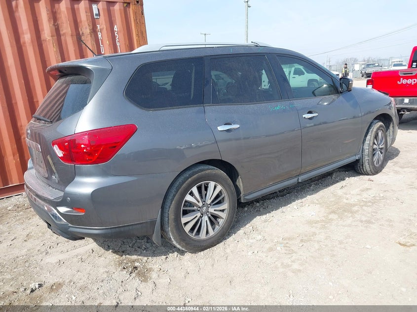 2017 Nissan Pathfinder Sl