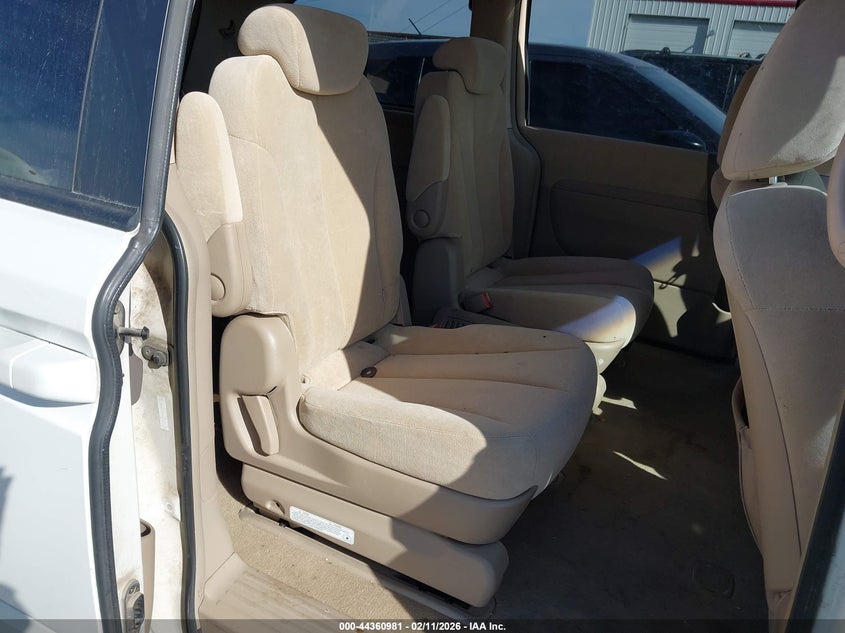 2006 Kia Sedona Ex/Lx VIN: KNDMB233766055824 Lot: 44360981