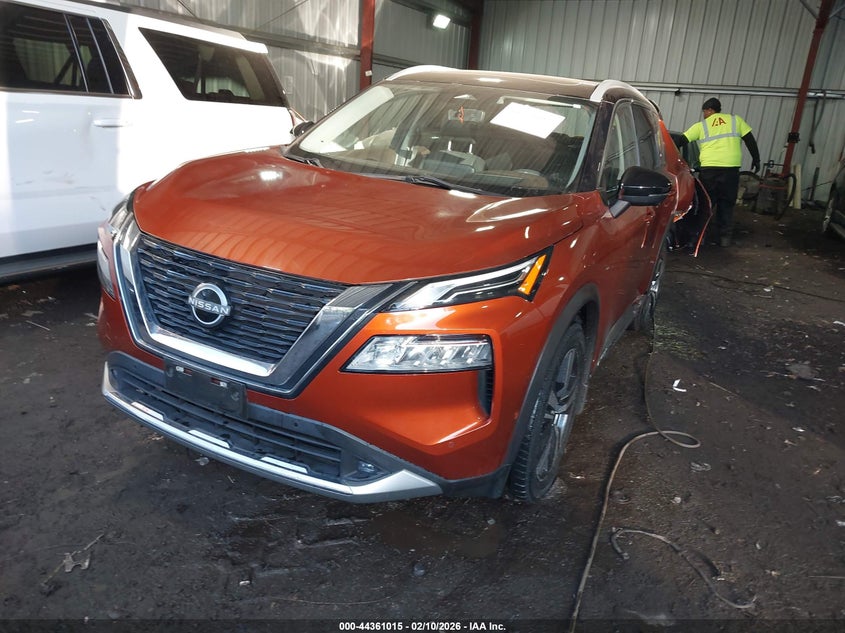 2022 Nissan Rogue Platinum Fwd