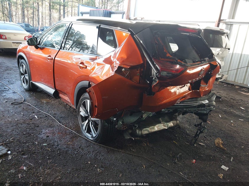 2022 Nissan Rogue Platinum Fwd