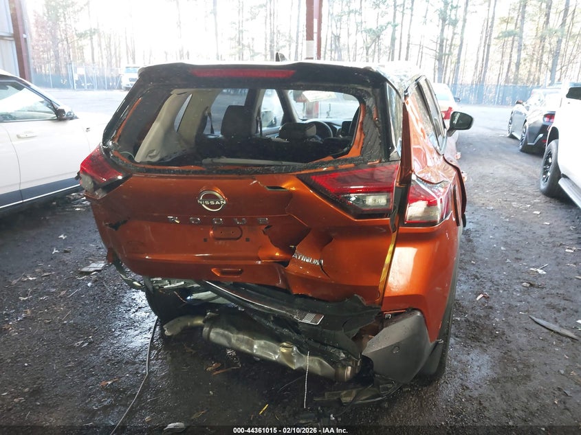 2022 Nissan Rogue Platinum Fwd