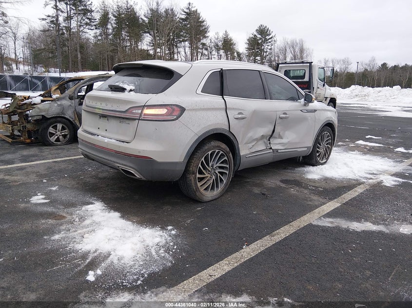 2020 Lincoln Nautilus Reserve