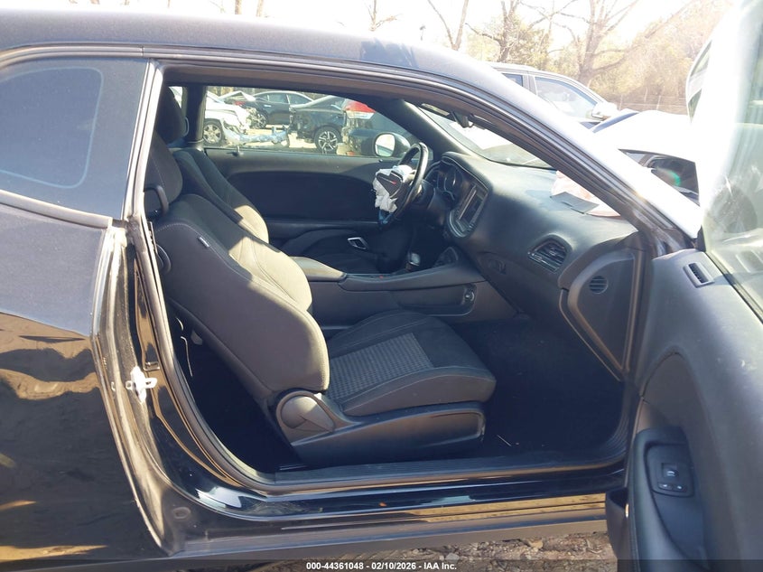 2020 Dodge Challenger Sxt