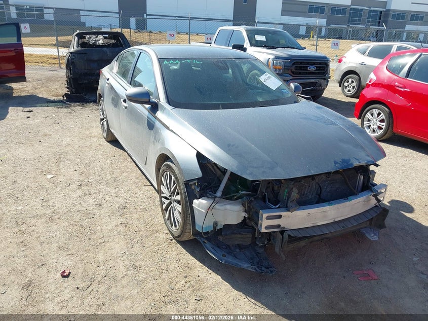 2023 Nissan Altima Sv Fwd