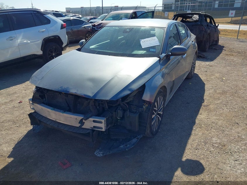 2023 Nissan Altima Sv Fwd