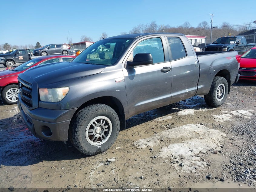 2013 Toyota Tundra Grade 5.7L V8