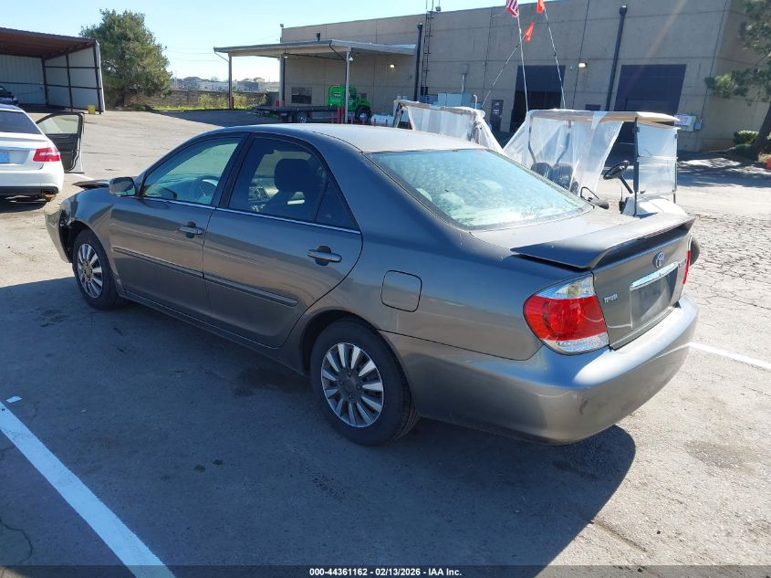 2005 Toyota Camry Le