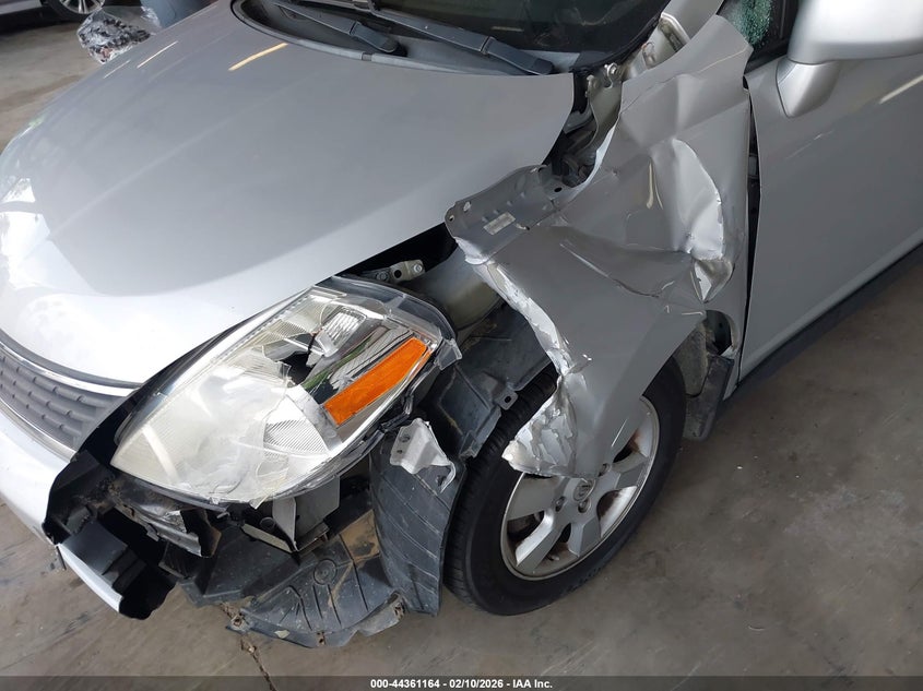 2007 Nissan Versa 1.8Sl VIN: 3N1BC13E37L385504 Lot: 44361164