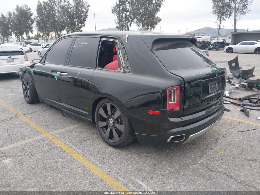 Vin: slatv4c06nu214757, lot: 44857656, rolls-royce cullinan 20223