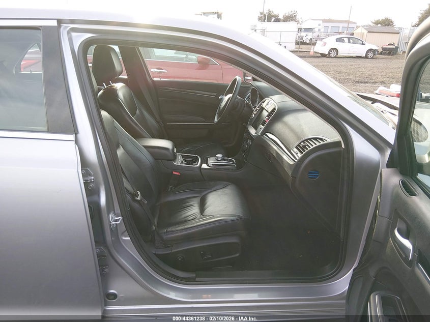 2016 Chrysler 300 Limited