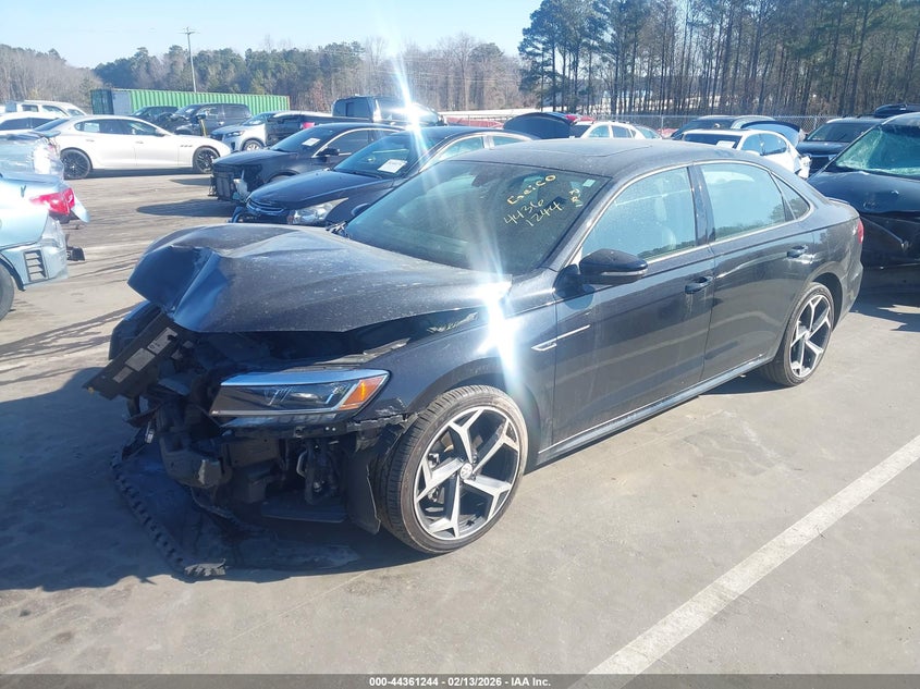 2020 Volkswagen Passat 2.0T R-Line