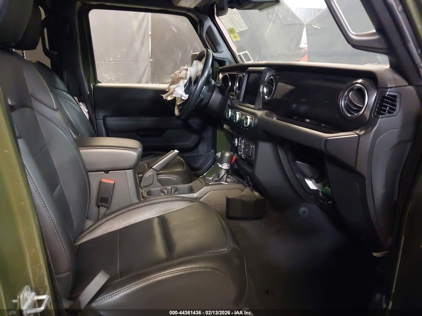 2023 Jeep Wrangler 4-Door Sahara Altitude 4X4