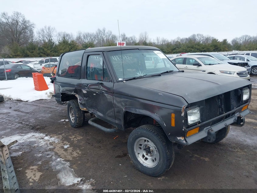 1FMCU14T7JUD11958 FORD BRONCO II Photo 1