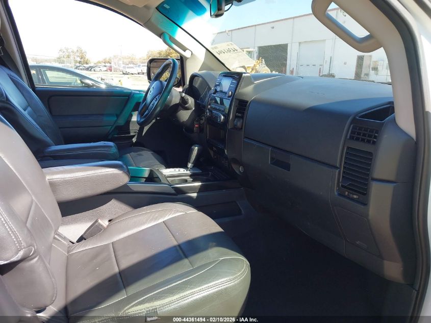 2014 Nissan Titan Sv