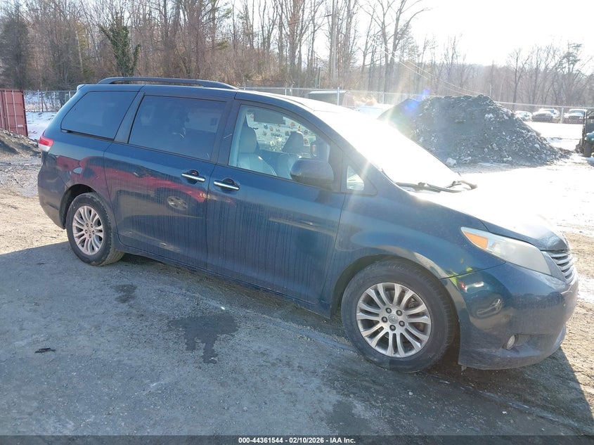 2011 Toyota Sienna Xle V6