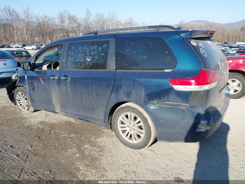 2011 Toyota Sienna Xle V6