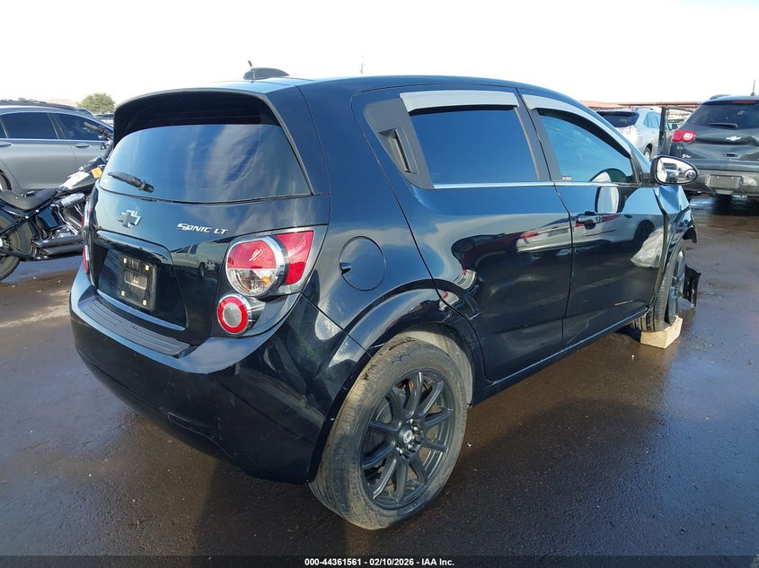 2016 Chevrolet Sonic Lt Auto