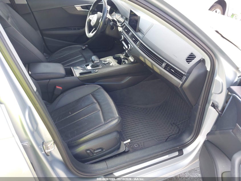 2019 Audi A4 40 Titanium Premium