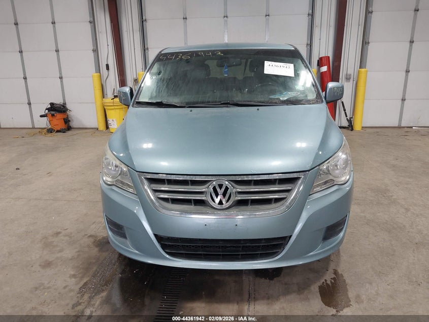 2010 Volkswagen Routan Se VIN: 2V4RW3D16AR424502 Lot: 44361942