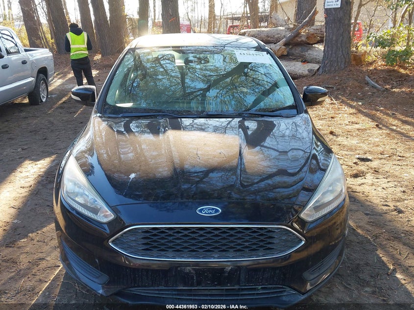 2016 Ford Focus Se VIN: 1FADP3F22GL280638 Lot: 44361953