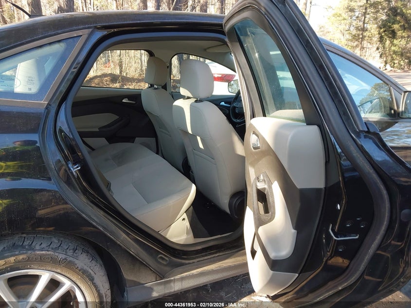 2016 Ford Focus Se VIN: 1FADP3F22GL280638 Lot: 44361953