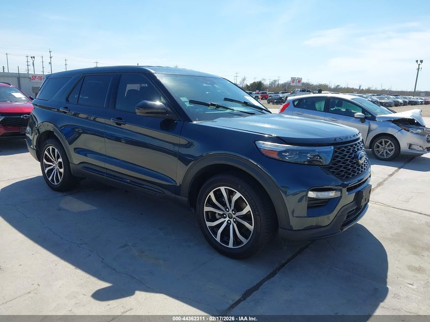2022 Ford Explorer St