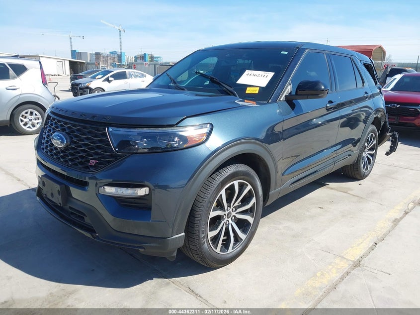 2022 Ford Explorer St