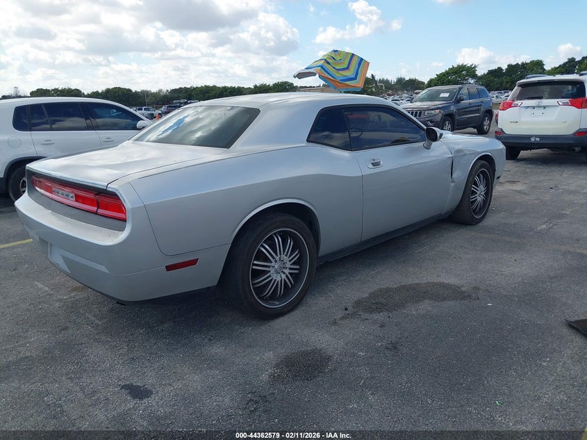 Vin: 2b3cj4dv4ah291818, lot: 44859041, dodge challenger se 20104