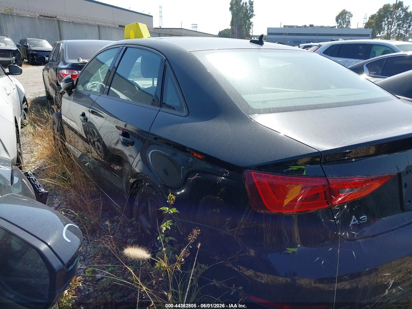 Vin: waubfgff7f1138520, lot: 44859267, audi a3 2.0t premium 20153