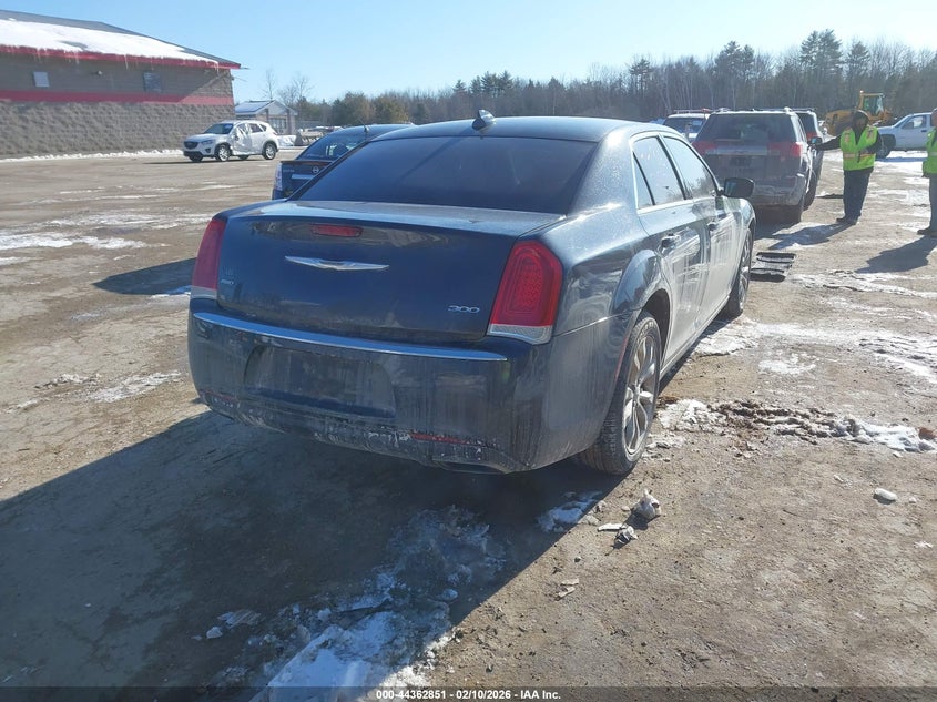2015 Chrysler 300 Limited
