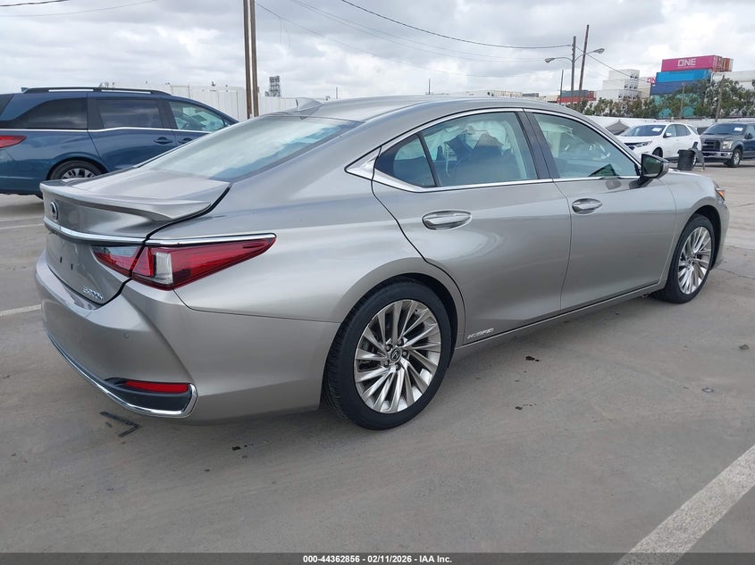 Vin: 58aea1c18mu002059, lot: 44859318, lexus es 300h luxury 20214