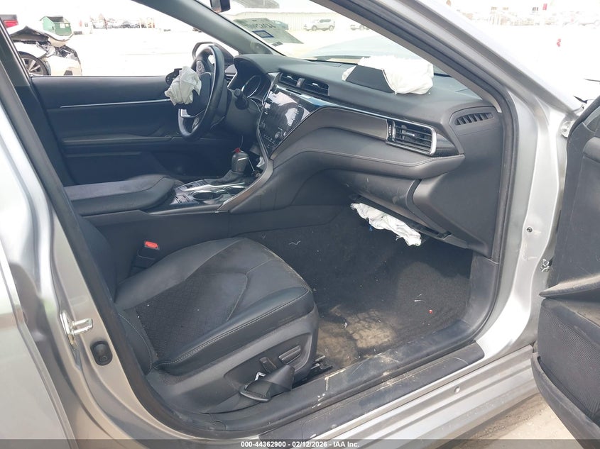 2020 Toyota Camry Xse