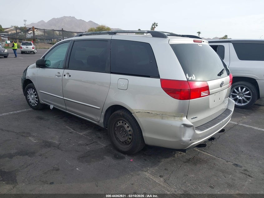 2004 Toyota Sienna Le