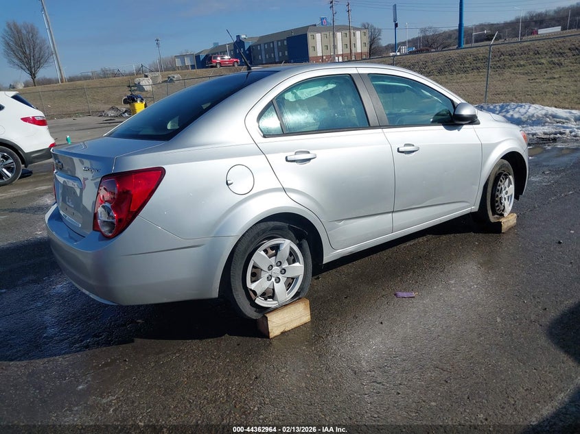 2013 Chevrolet Sonic Ls Auto