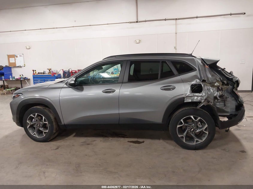2025 Chevrolet Trax Fwd Lt VIN: KL77LHEP5SC012220 Lot: 44362977