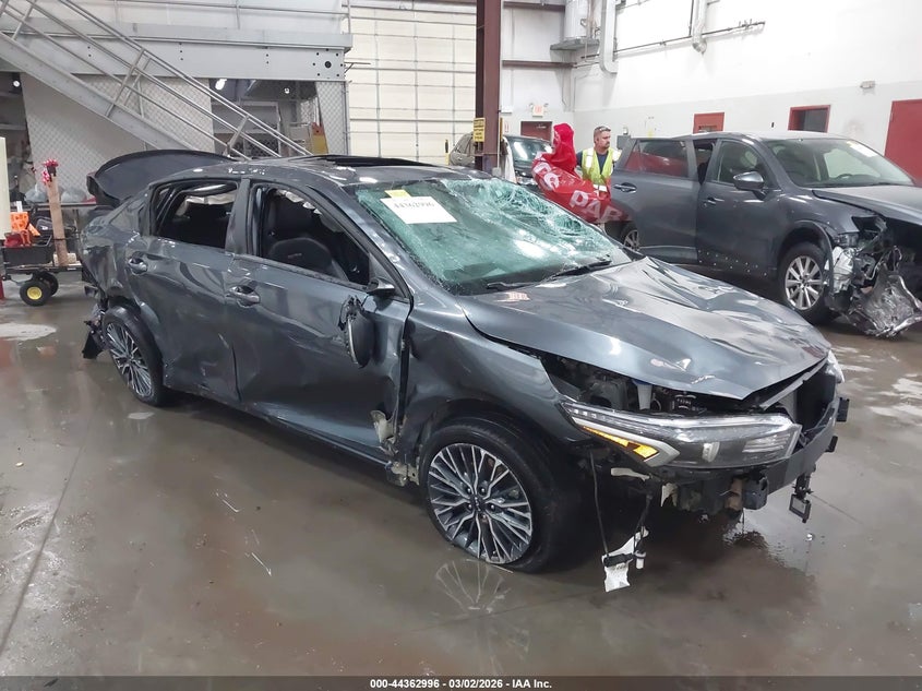 3KPF54AD1RE703597 2024 Kia Forte Gt-Line auction photo 1