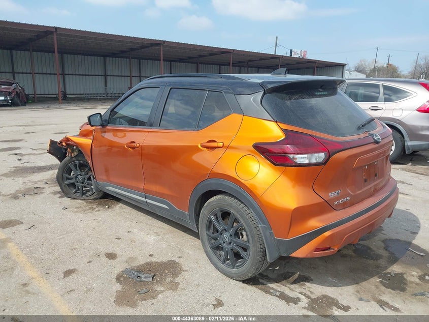 2023 Nissan Kicks Sr Xtronic Cvt