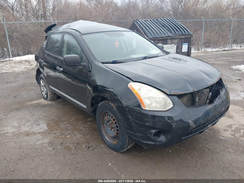 2013 NISSAN ROGUE S