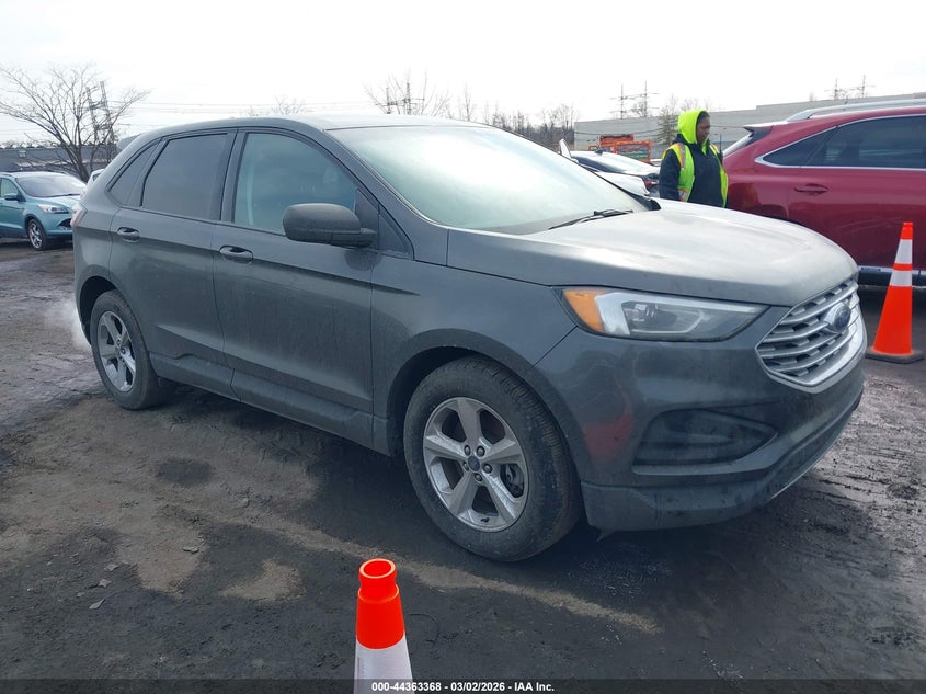 2020 Ford Edge Se